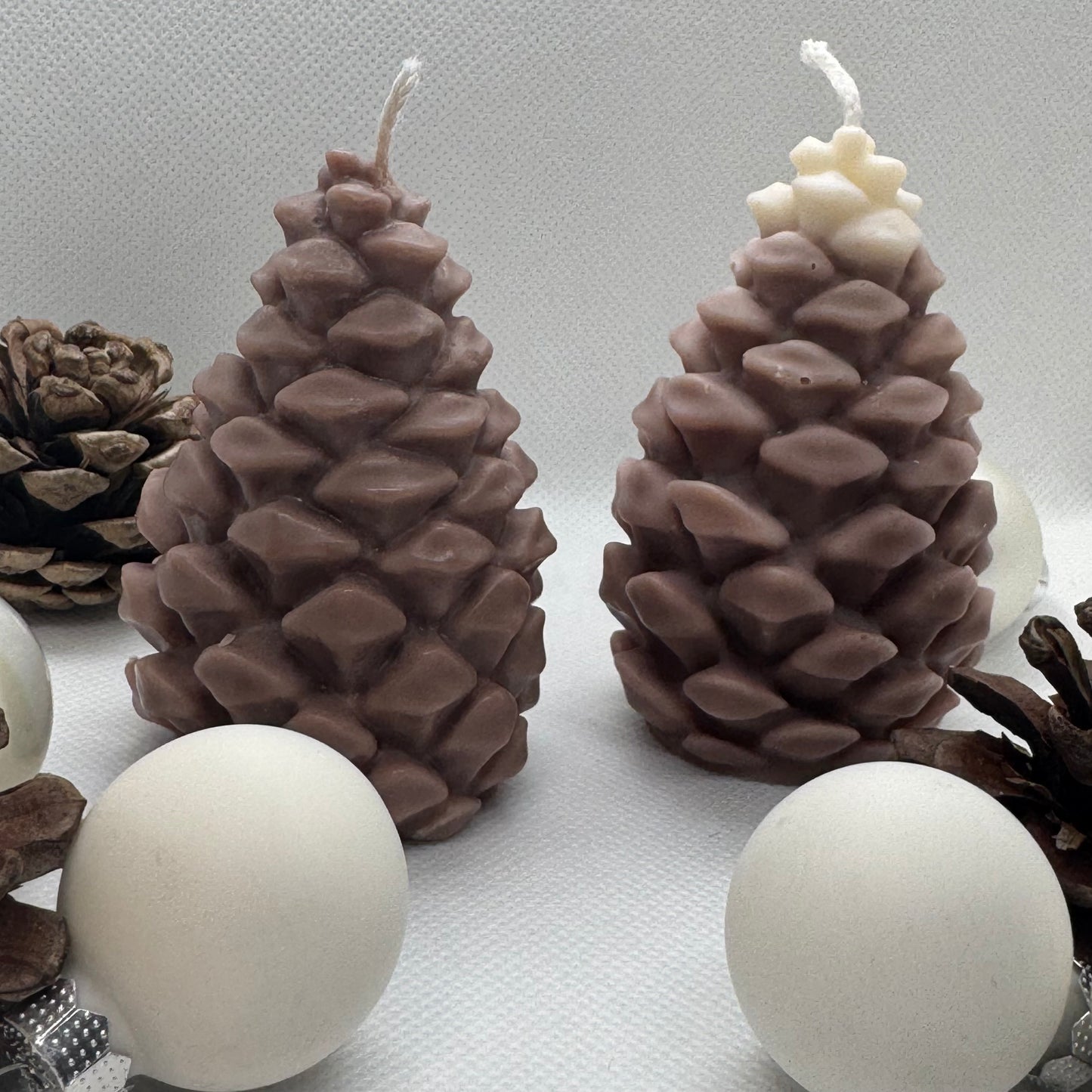 Tannenzapfenkerze